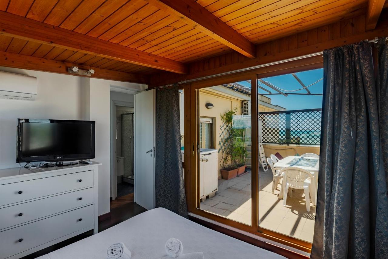 Appartamento Polo Natatorio Lido di Ostia Exterior foto